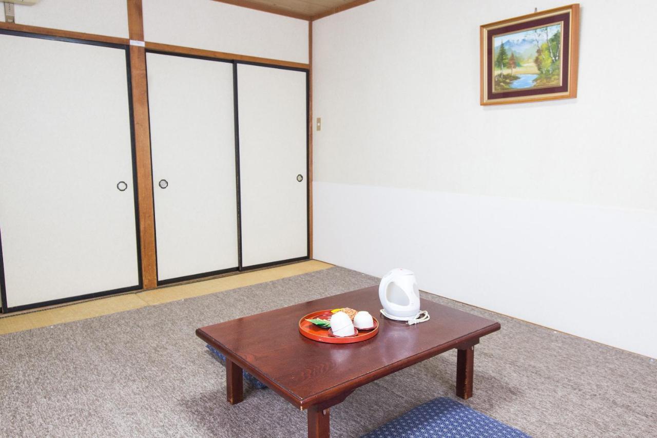 Tabist Business Hotel Takizawa Takasaki Station Nishiguchi Екстер'єр фото